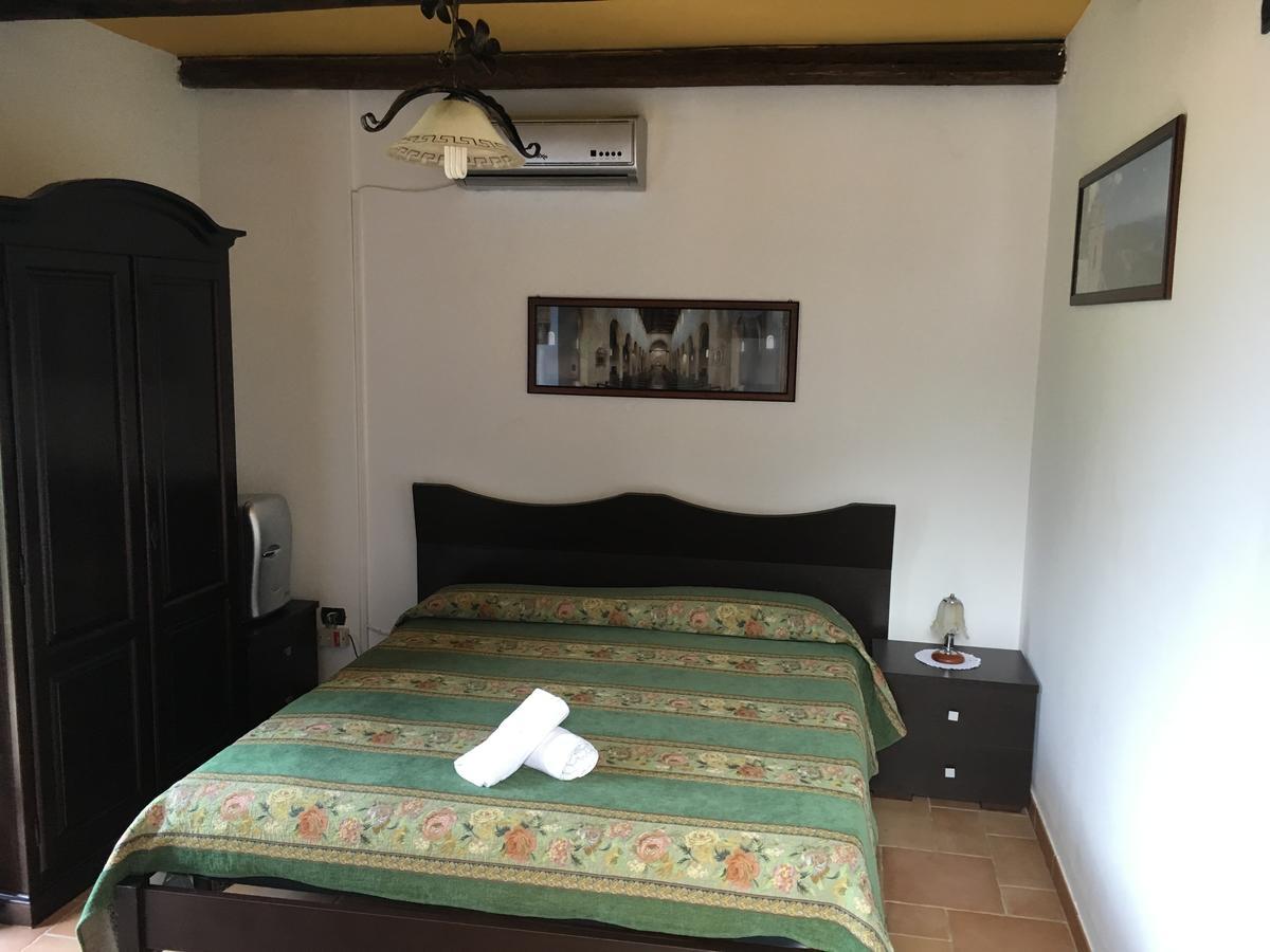 La Bastia Bed and Breakfast Scilla Exterior foto