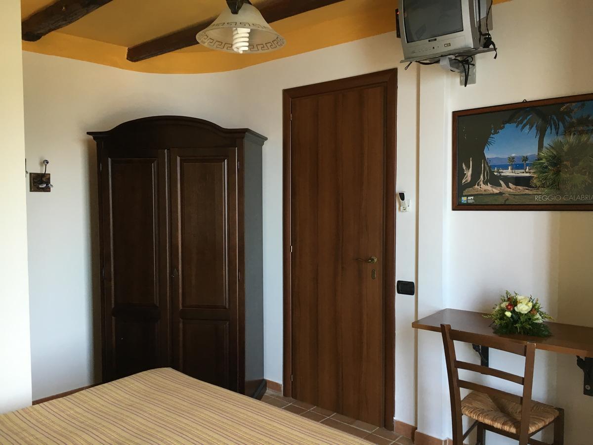 La Bastia Bed and Breakfast Scilla Exterior foto